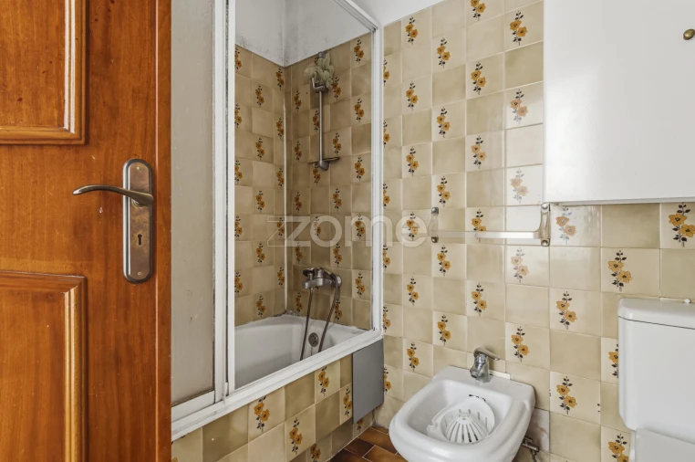 Apartamento T2 para Venda em Venteira Foto 10