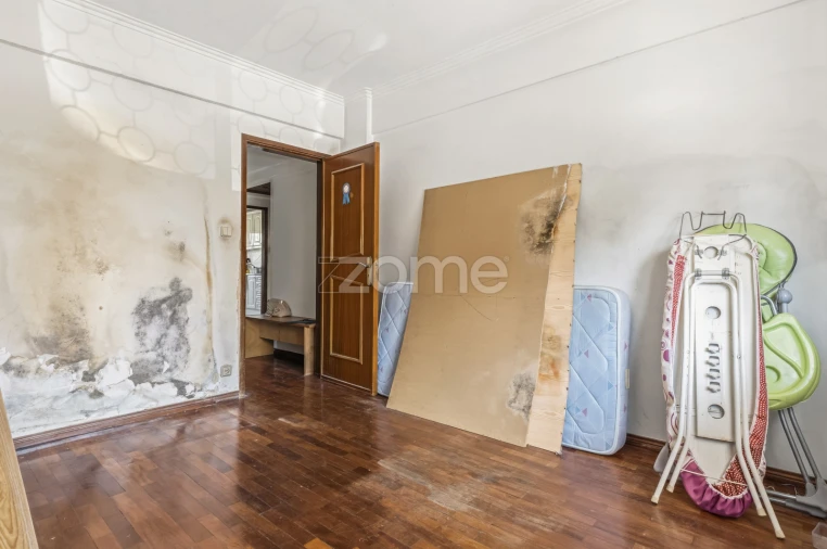 Apartamento T2 para Venda em Venteira Foto 6