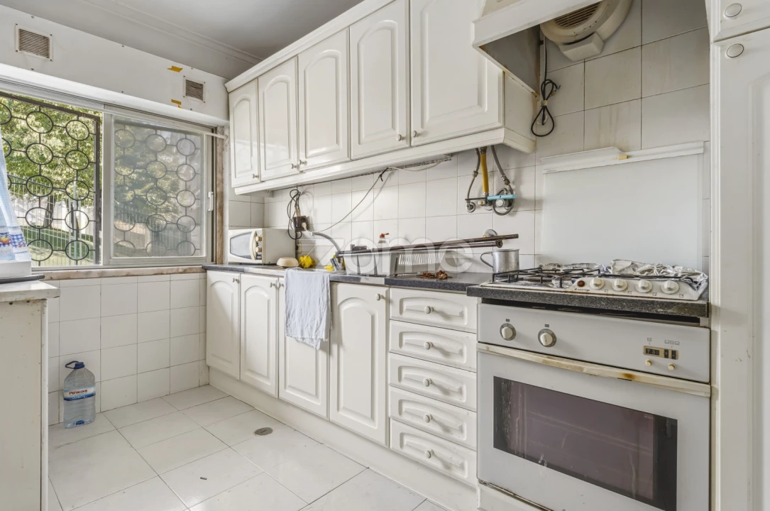 Apartamento T2 para Venda em Venteira Foto 4