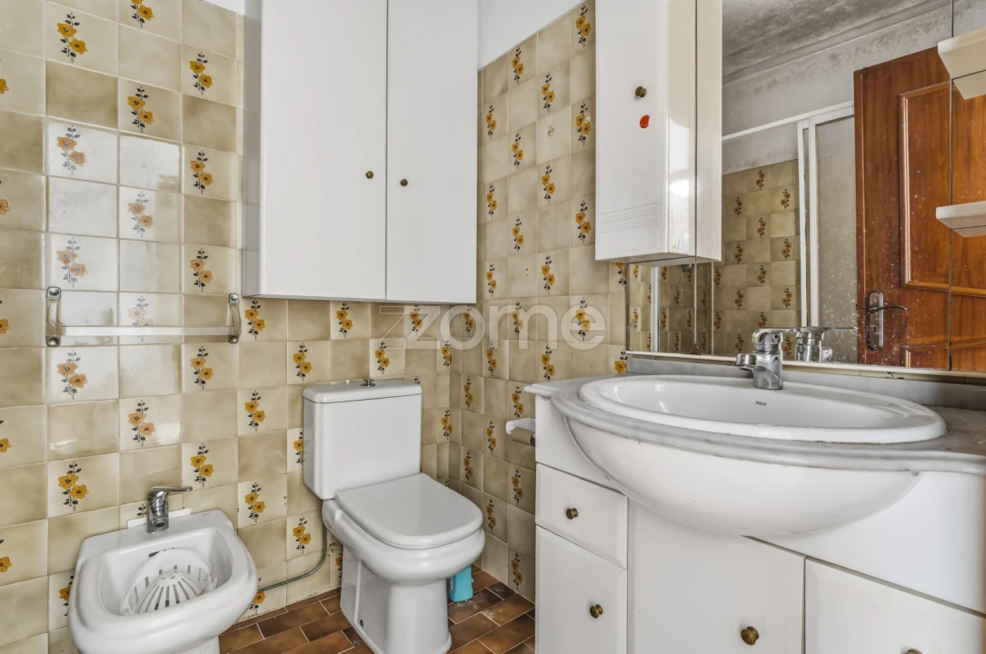 Apartamento T2 para Venda em Venteira Foto 11