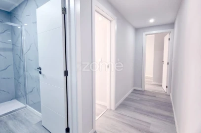Apartamento T2 para Venda em Corroios