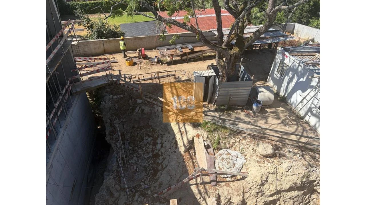 Apartamento T4 para Venda em Lordelo do Ouro e Massarelos Foto 25