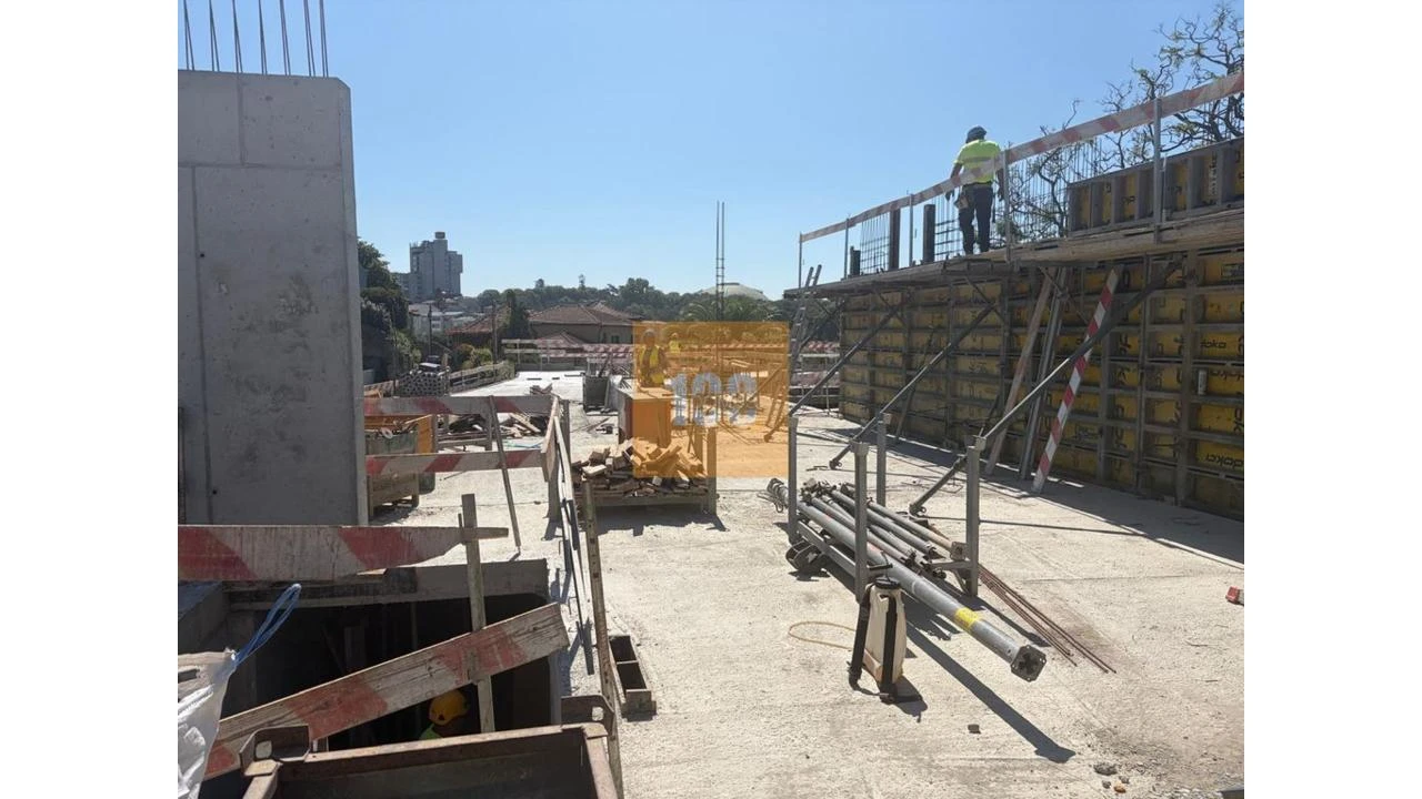 Apartamento T4 para Venda em Lordelo do Ouro e Massarelos Foto 21