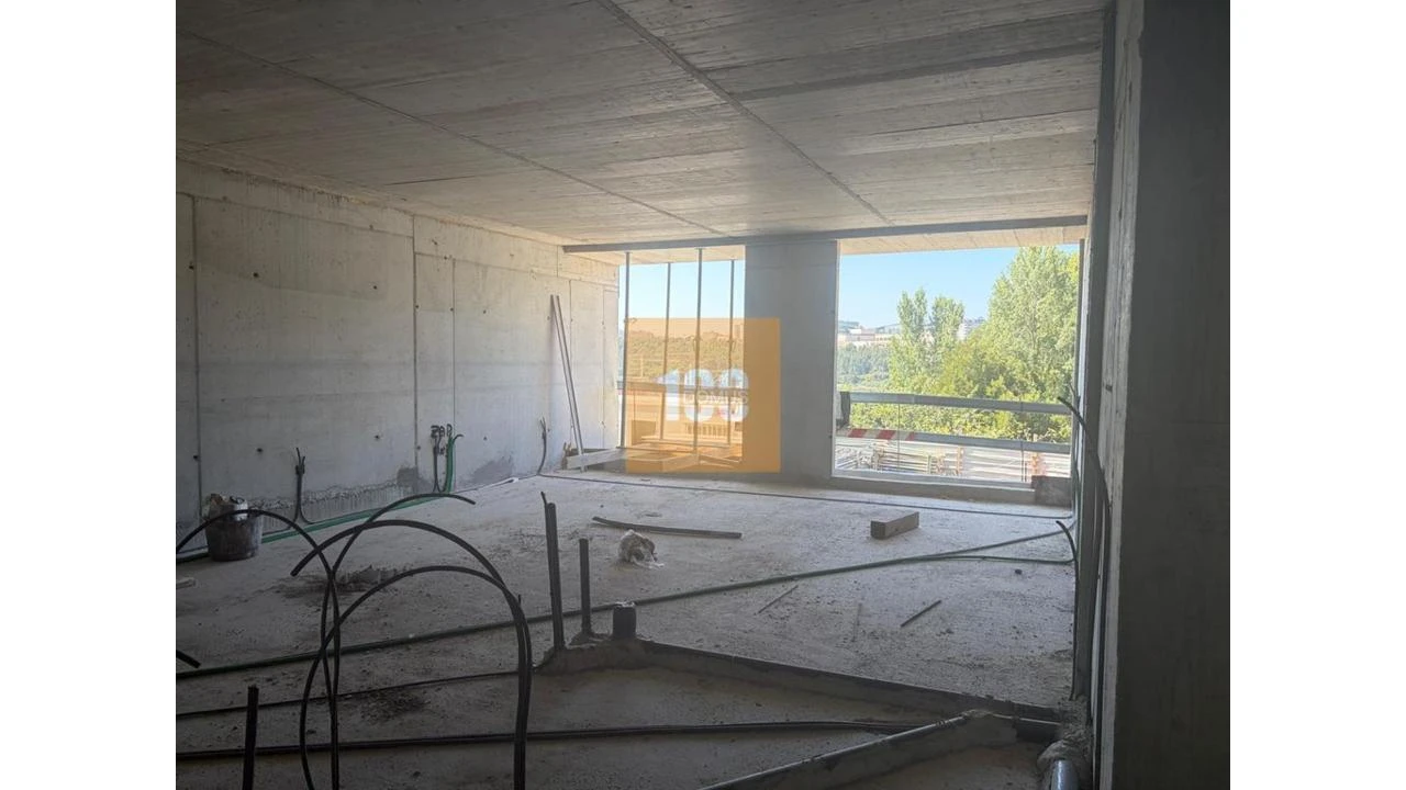 Apartamento T4 para Venda em Lordelo do Ouro e Massarelos Foto 19