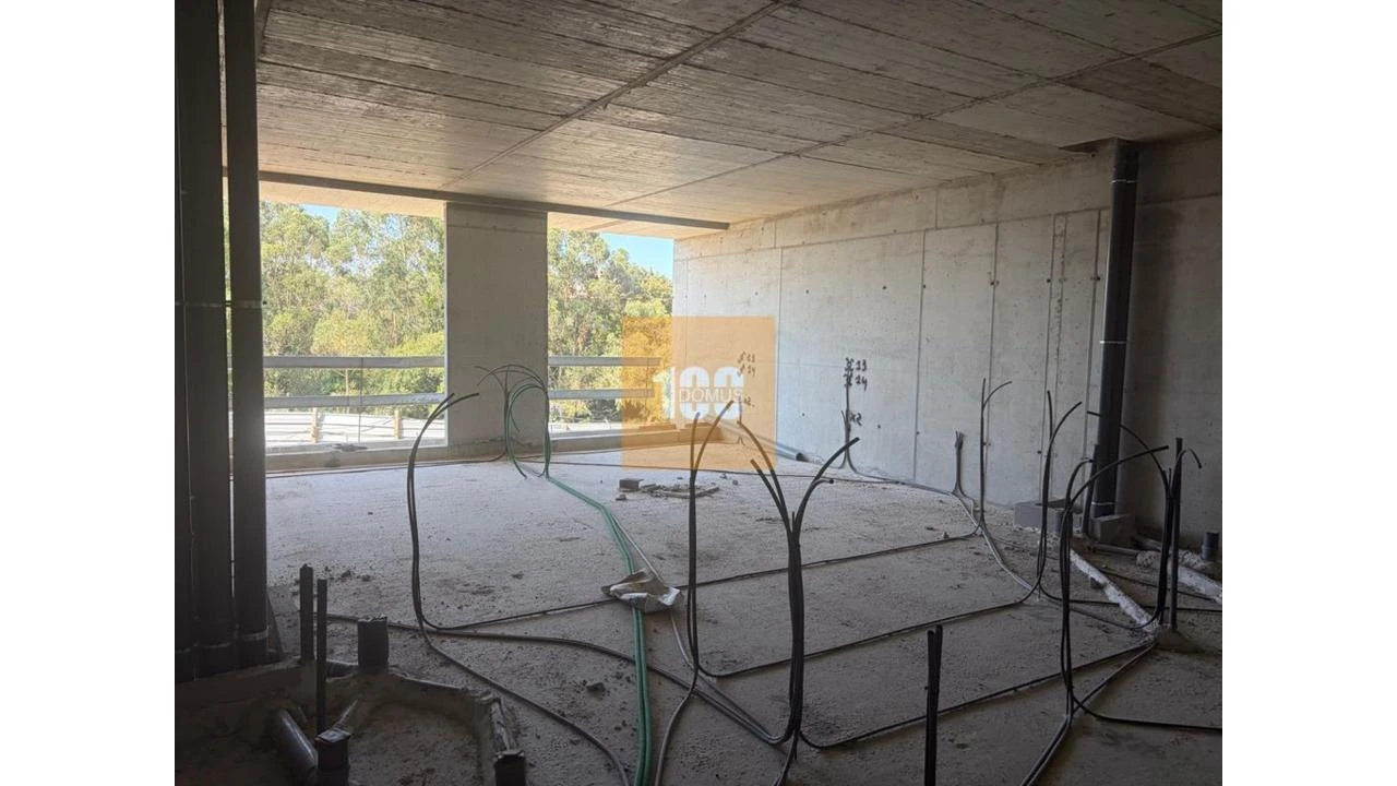 Apartamento T4 para Venda em Lordelo do Ouro e Massarelos Foto 18