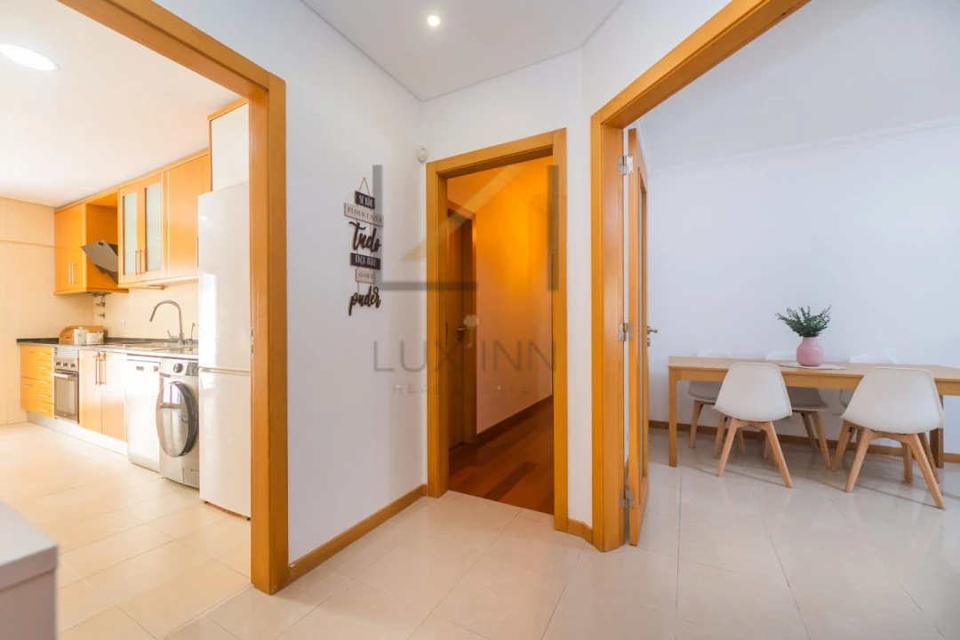 Apartamento T3 para Venda em São Domingos de Rana Foto 8
