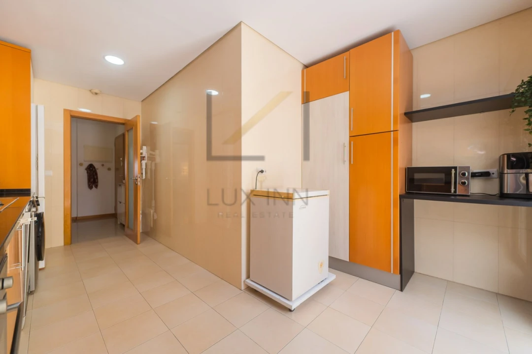 Apartamento T3 para Venda em São Domingos de Rana Foto 10