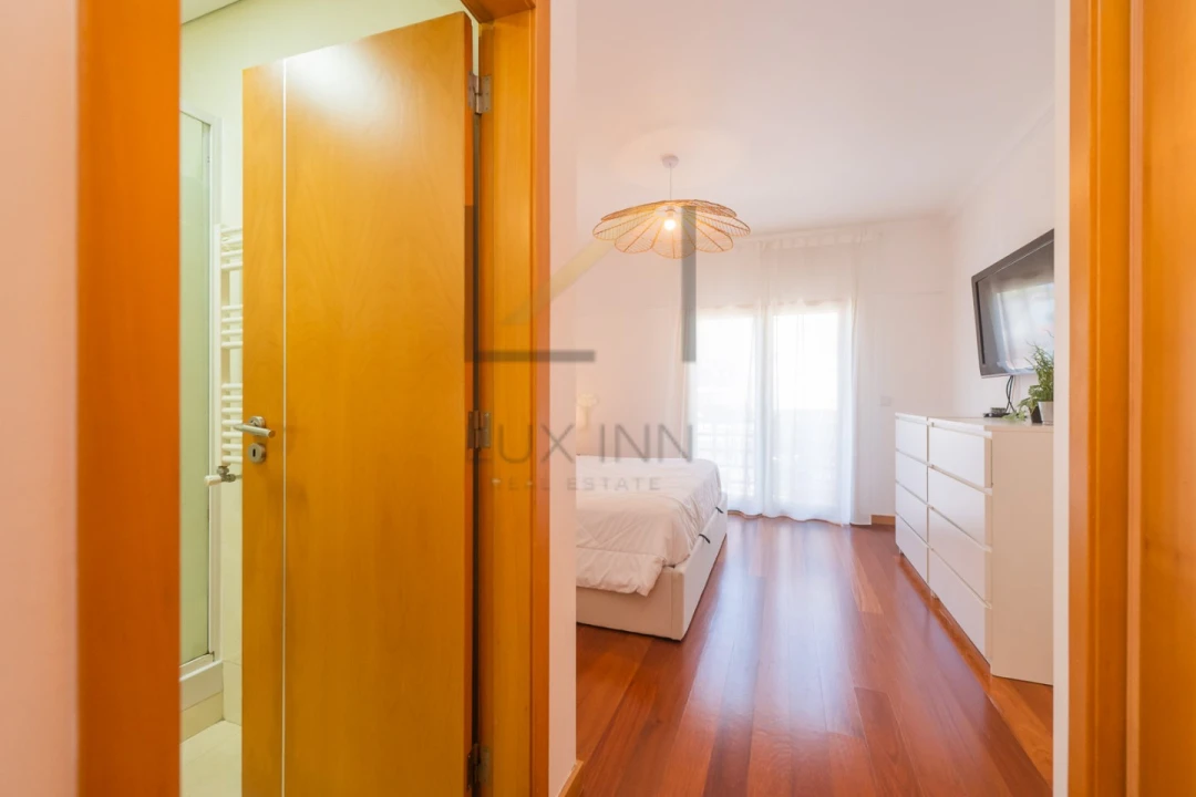 Apartamento T3 para Venda em São Domingos de Rana Foto 23