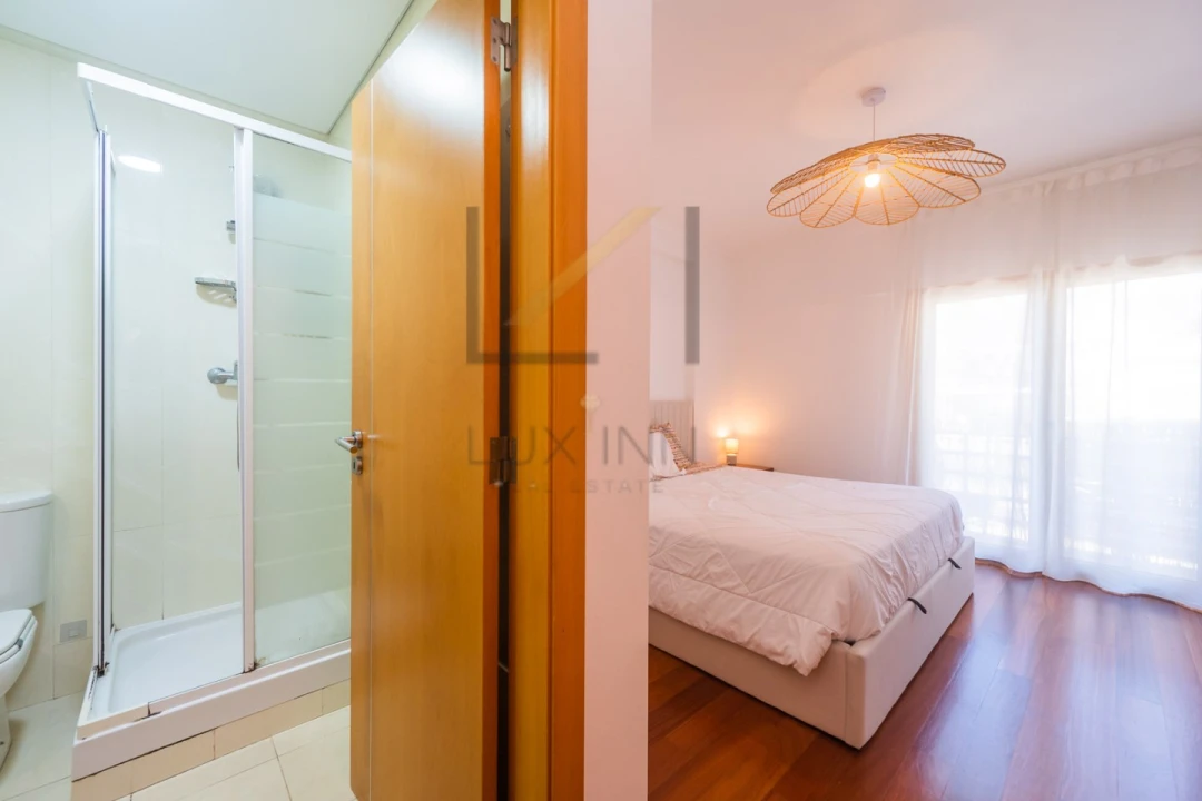 Apartamento T3 para Venda em São Domingos de Rana Foto 24