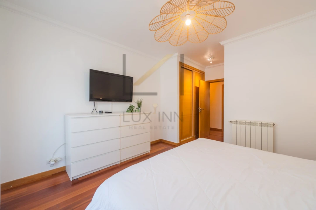 Apartamento T3 para Venda em São Domingos de Rana Foto 29