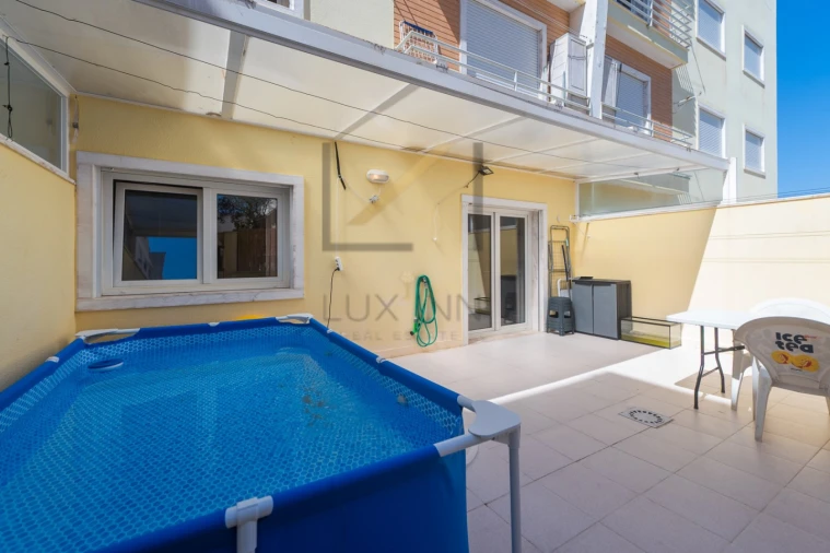 Apartamento T3 para Venda em São Domingos de Rana Foto 14