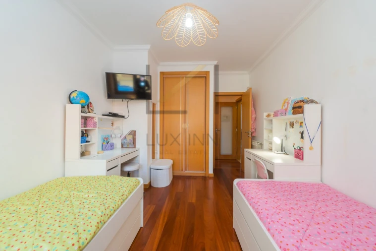 Apartamento T3 para Venda em São Domingos de Rana Foto 20