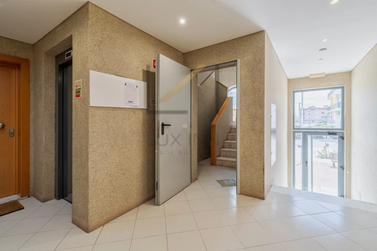 Apartamento T3 para Venda em Pinhal Novo Foto 25
