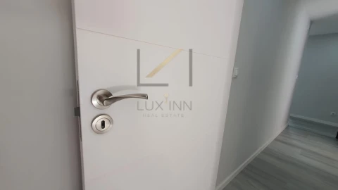 Apartamento T2 para Venda em Corroios