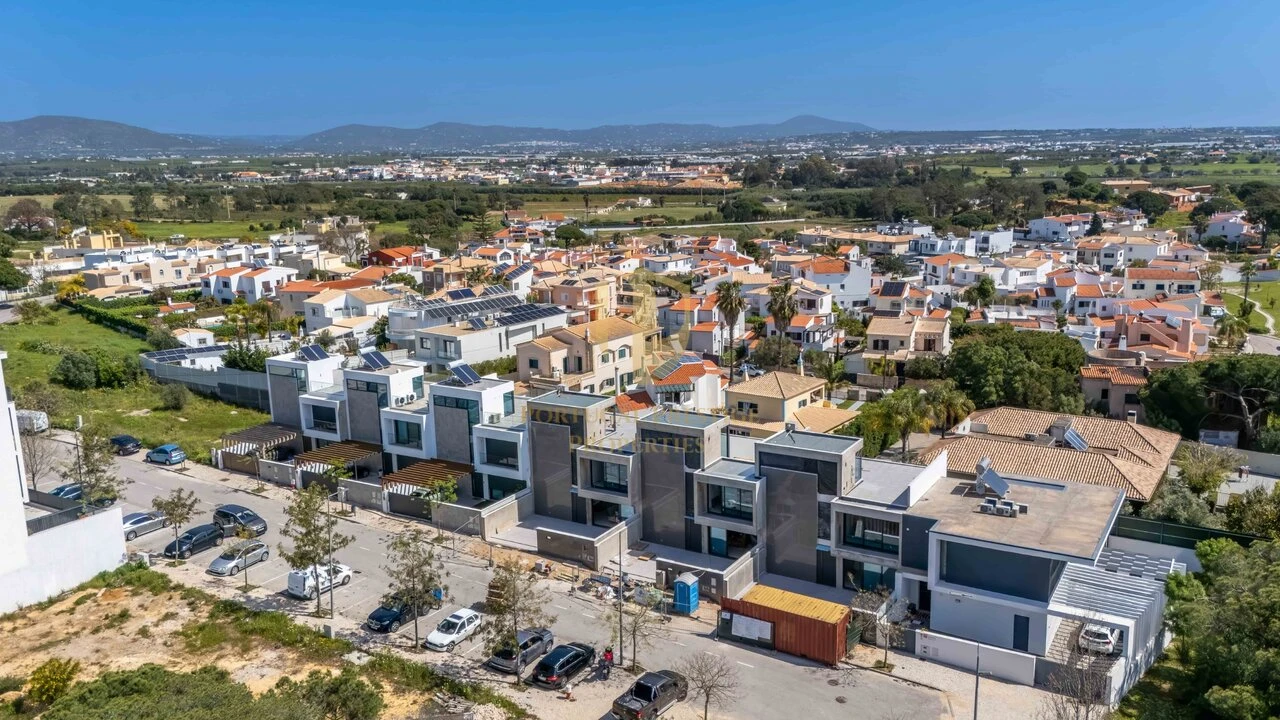 Moradia T3 para Venda em Montenegro Foto 20