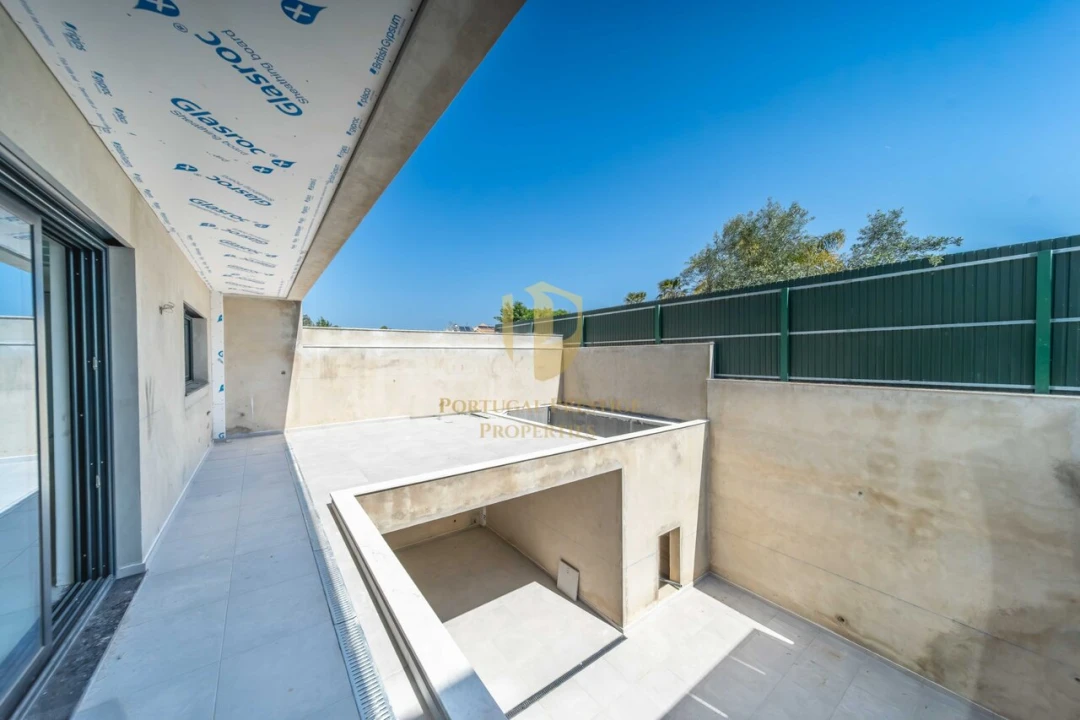 Moradia T3 para Venda em Montenegro Foto 22
