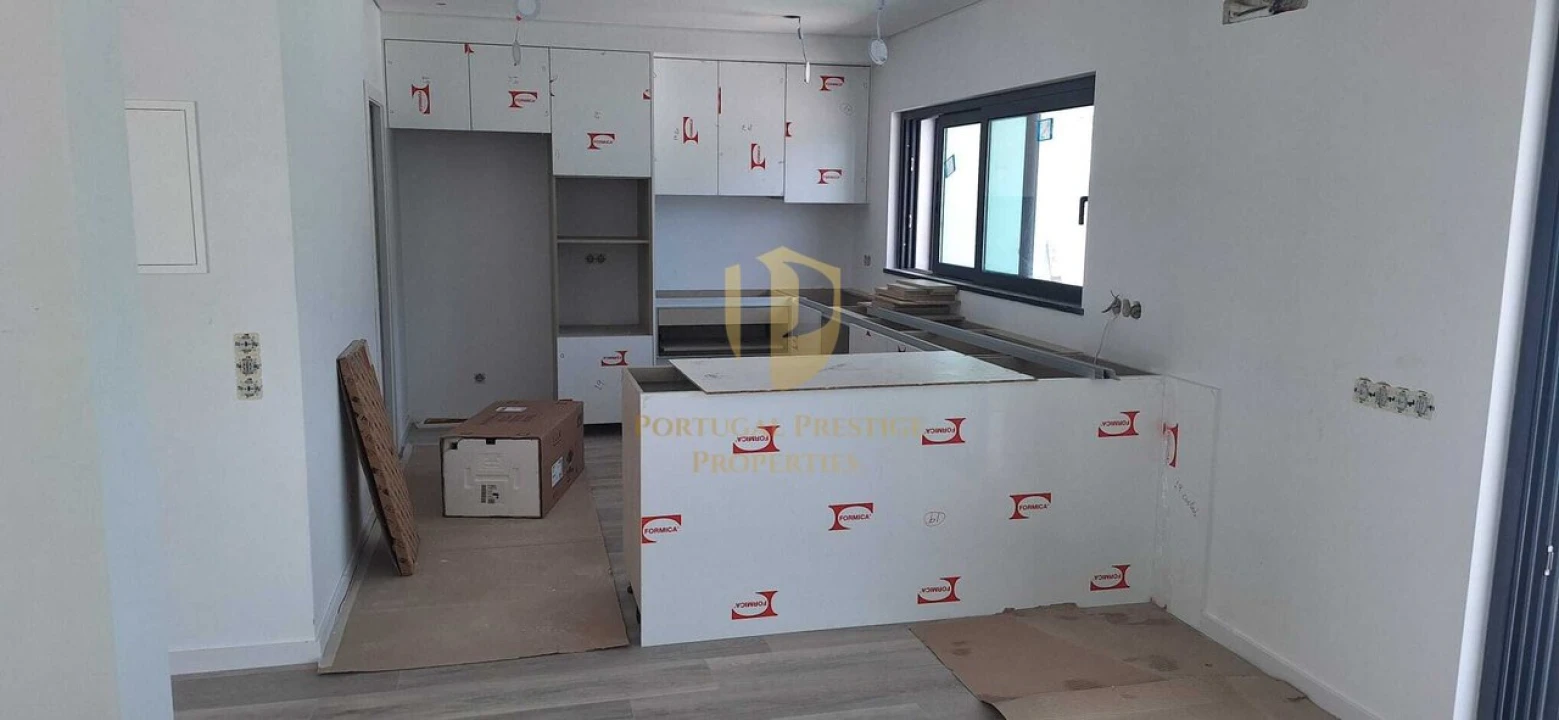 Moradia T3 para Venda em Montenegro Foto 13