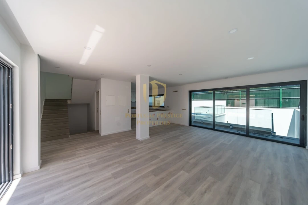 Moradia T3 para Venda em Montenegro Foto 5