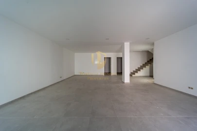 Moradia T3 para Venda em Montenegro