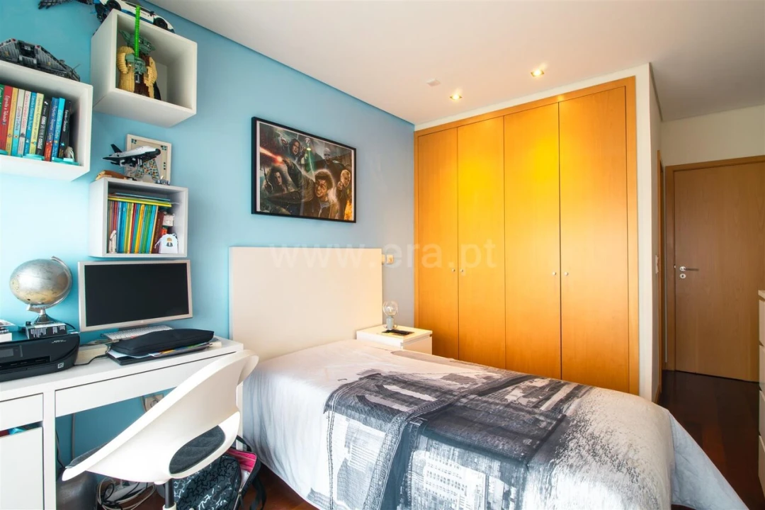 Apartamento T3 para Venda em Oliveira do Douro Foto 14