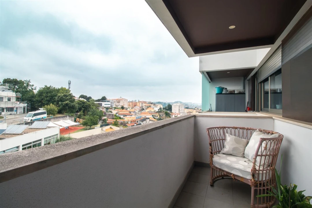 Apartamento T3 para Venda em Oliveira do Douro Foto 10