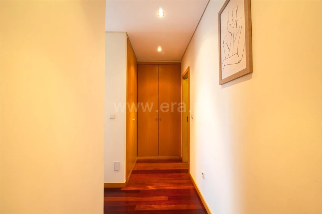 Apartamento T3 para Venda em Oliveira do Douro Foto 7