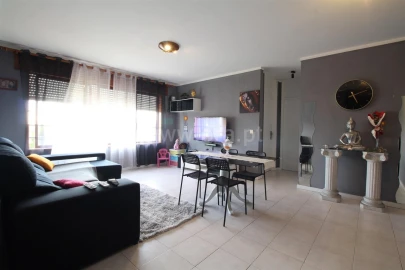 Apartamento T2 para Venda em Avintes