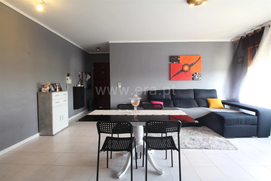 Apartamento T2 para Venda em Avintes Foto 6