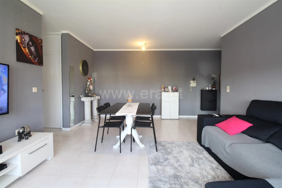Apartamento T2 para Venda em Avintes Foto 9
