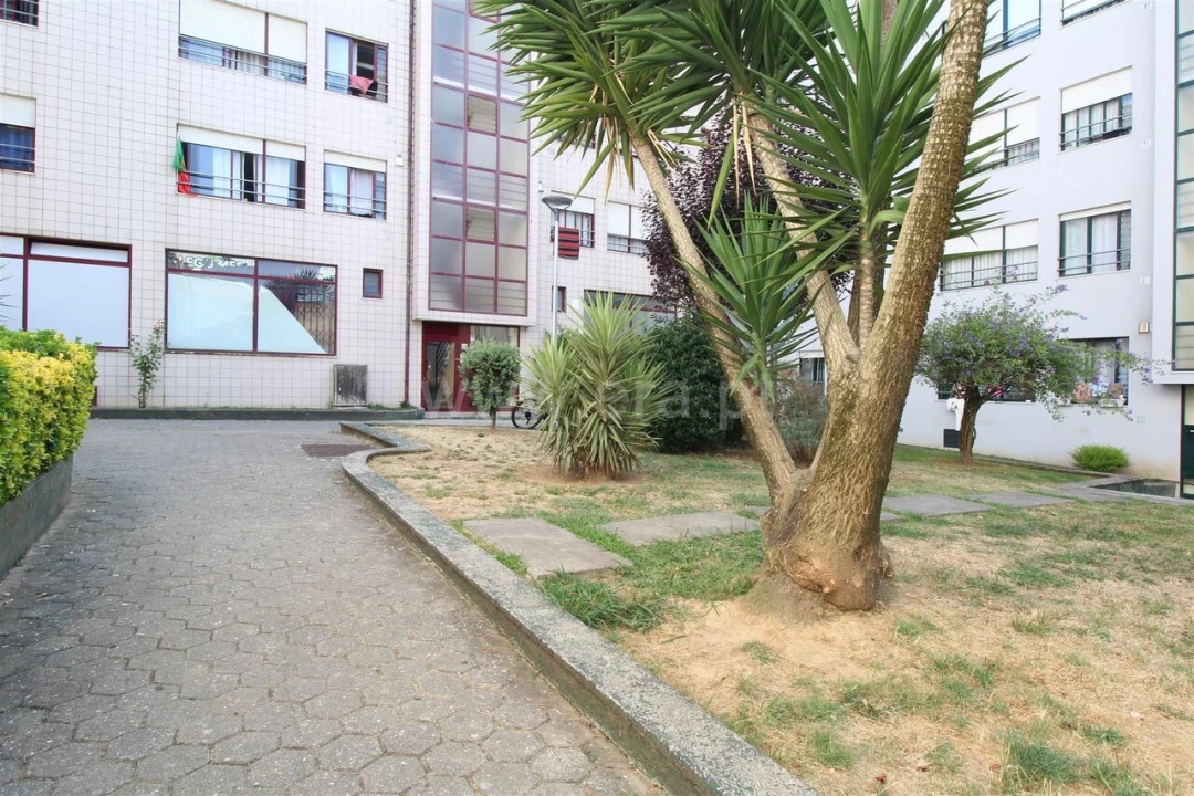 Apartamento T2 para Venda em Avintes Foto 18