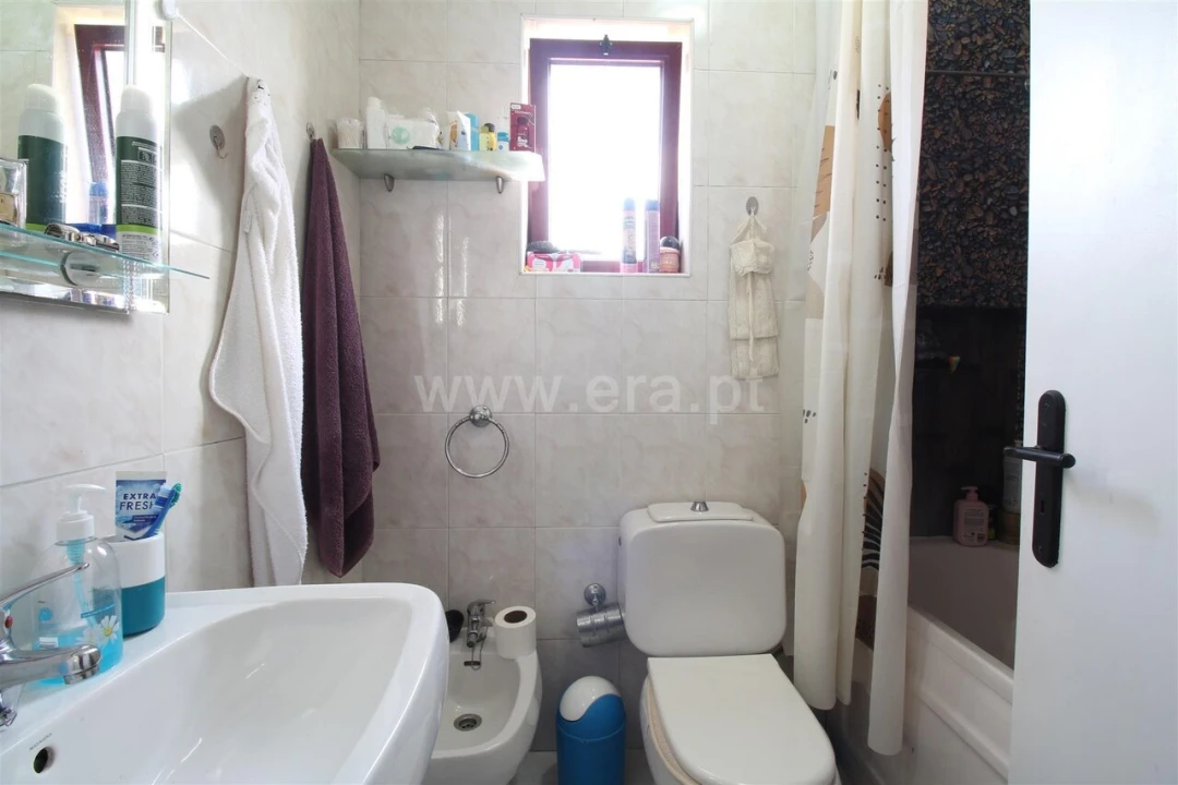 Apartamento T2 para Venda em Avintes Foto 12