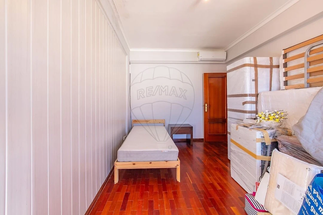 Apartamento T2 para Venda em Castanheira do Ribatejo e Cachoeiras Foto 13