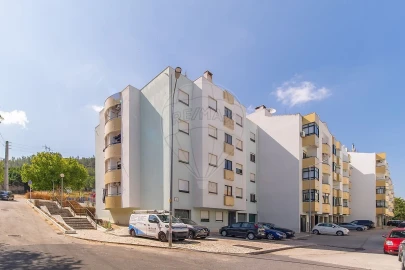 Apartamento T2 para Venda em Castanheira do Ribatejo e Cachoeiras