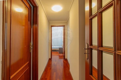 Apartamento T2 para Venda em Castanheira do Ribatejo e Cachoeiras