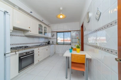 Apartamento T2 para Venda em Castanheira do Ribatejo e Cachoeiras