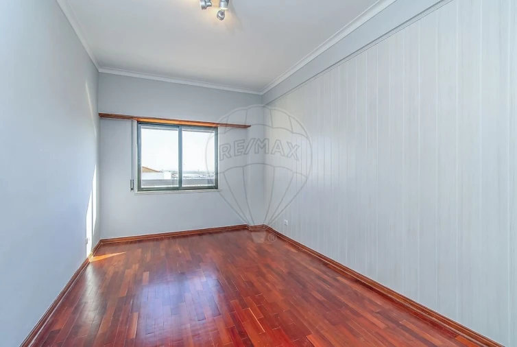 Apartamento T2 para Venda em Castanheira do Ribatejo e Cachoeiras Foto 11