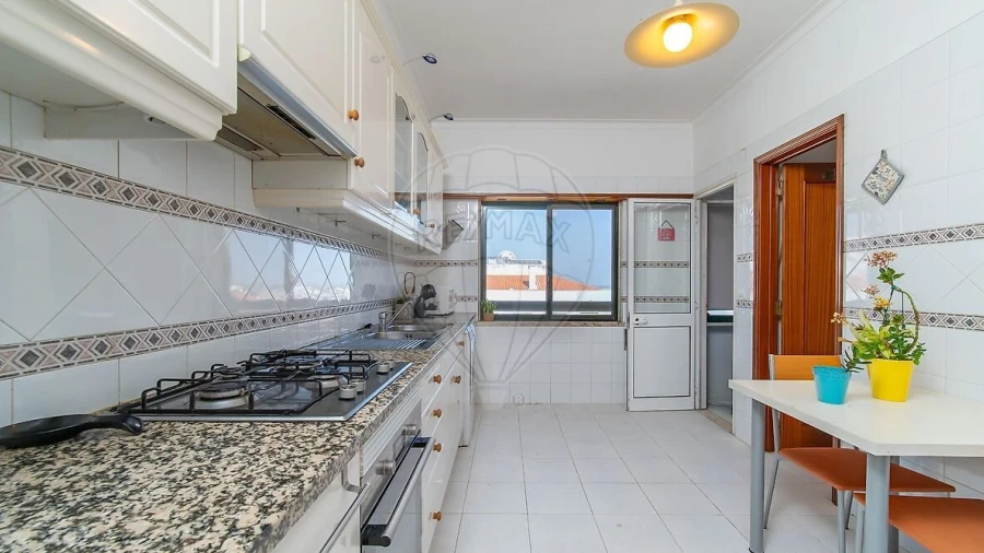 Apartamento T2 para Venda em Castanheira do Ribatejo e Cachoeiras