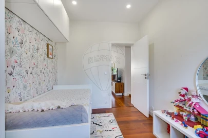 Apartamento T5 para Venda em Alvalade