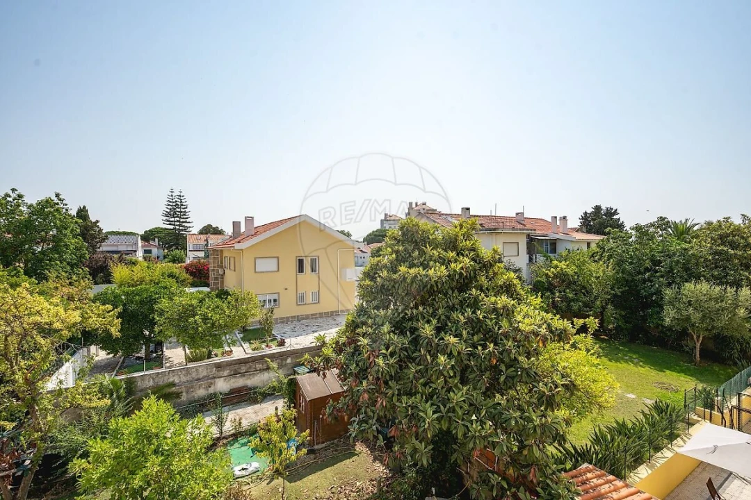 Apartamento T5 para Venda em Alvalade Foto 21