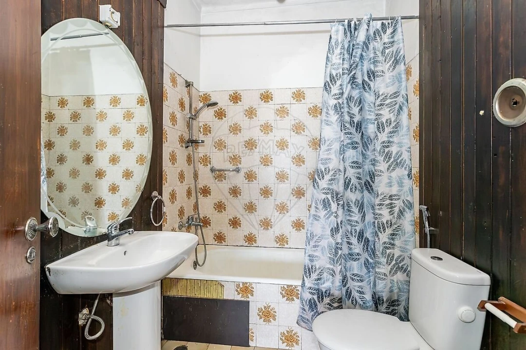 Apartamento T1 para Venda em Sacavém e Prior Velho Foto 12
