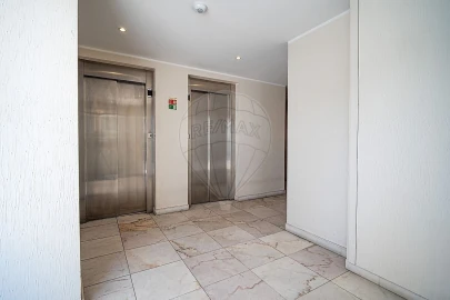 Apartamento T2 para Venda em Rio de Mouro