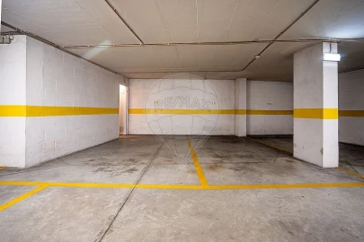 Apartamento T2 para Venda em Rio de Mouro