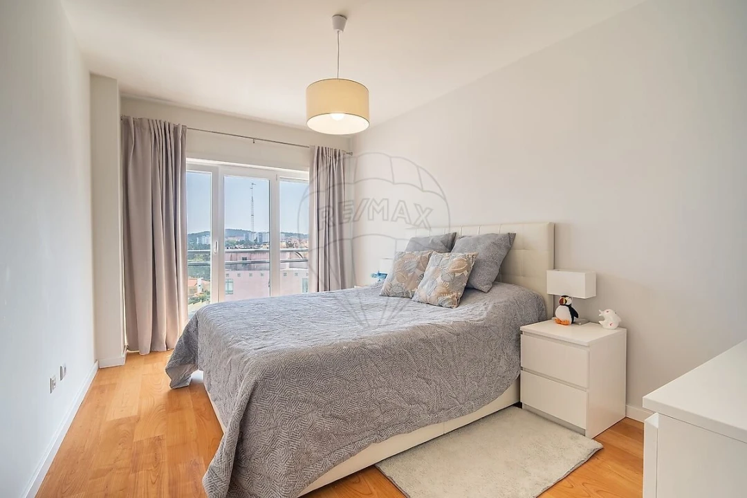 Apartamento T2 para Venda em Rio de Mouro Foto 20