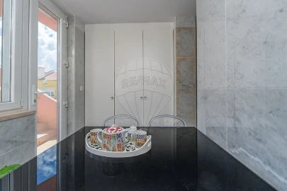 Apartamento T4 para Venda em Areeiro