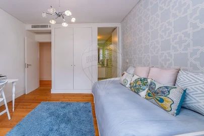 Apartamento T4 para Venda em Areeiro