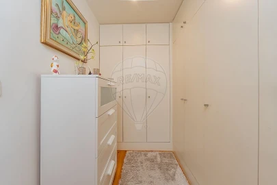 Apartamento T4 para Venda em Areeiro