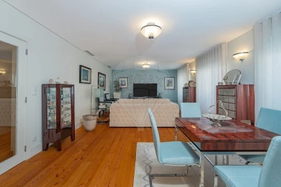 Apartamento T4 para Venda em Areeiro