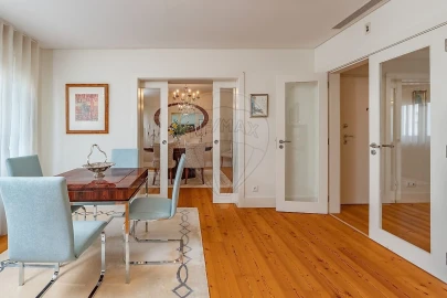 Apartamento T4 para Venda em Areeiro