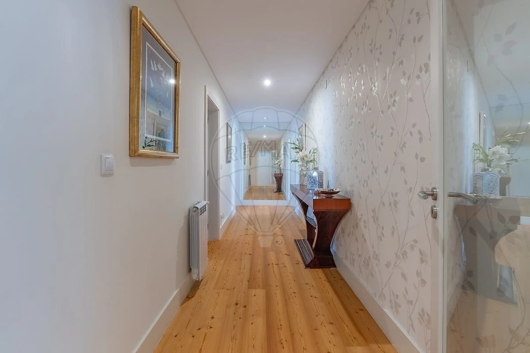 Apartamento T4 para Venda em Areeiro Foto 19