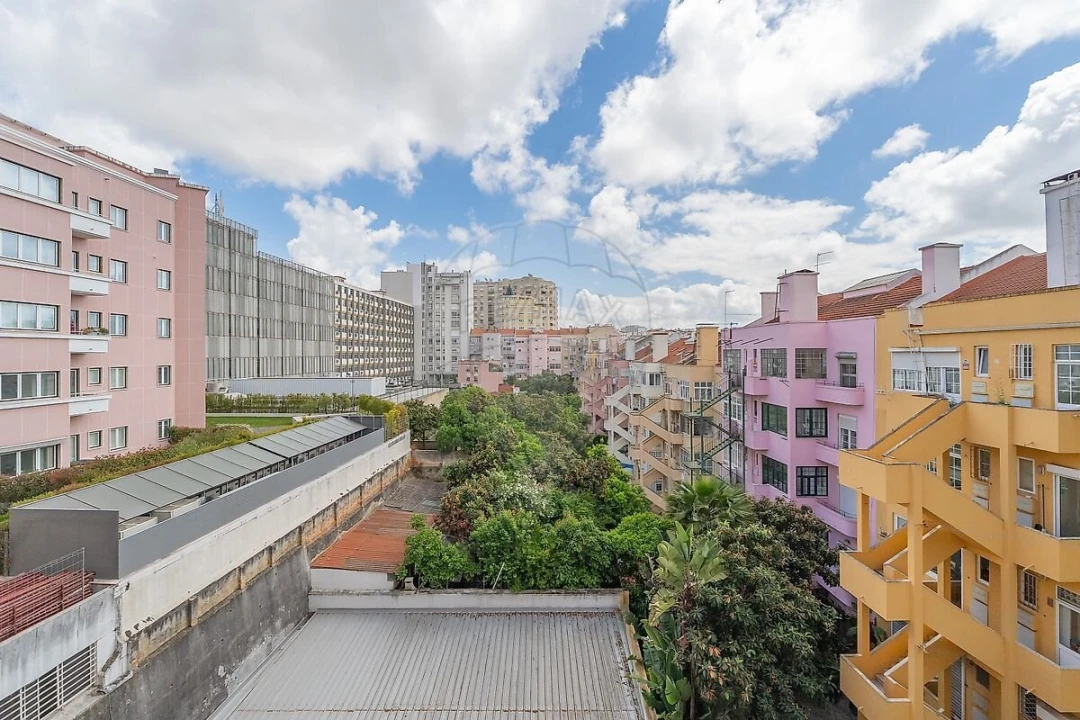 Apartamento T4 para Venda em Areeiro Foto 40